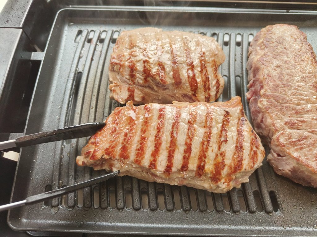 Ramsteak v ponvi
